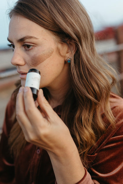 Cowgirl Saddled Bronze | Bronzing &amp; Contour Stick